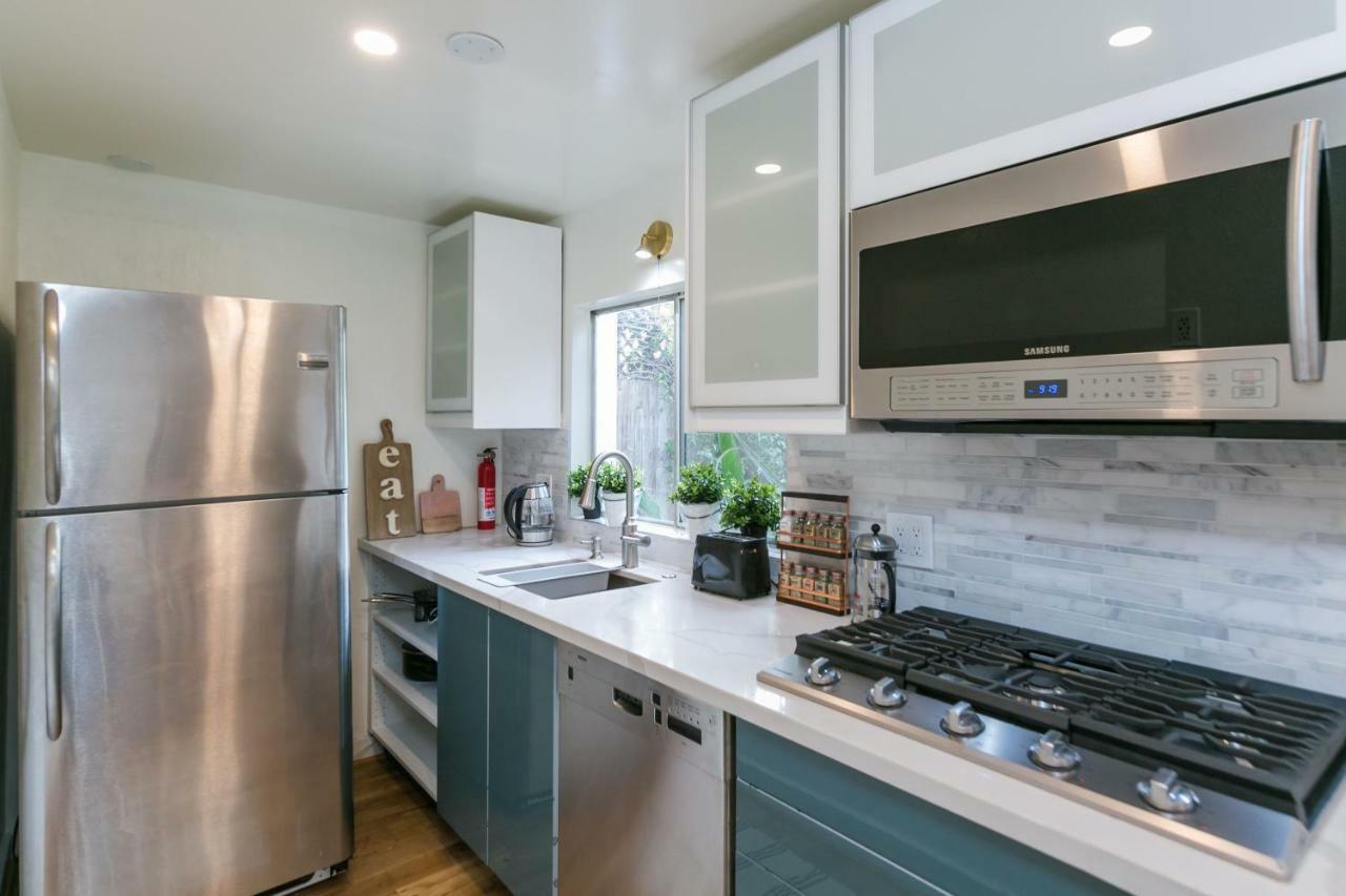 Charming 1-bedroom Near Downtown Culver Villa Los Angeles