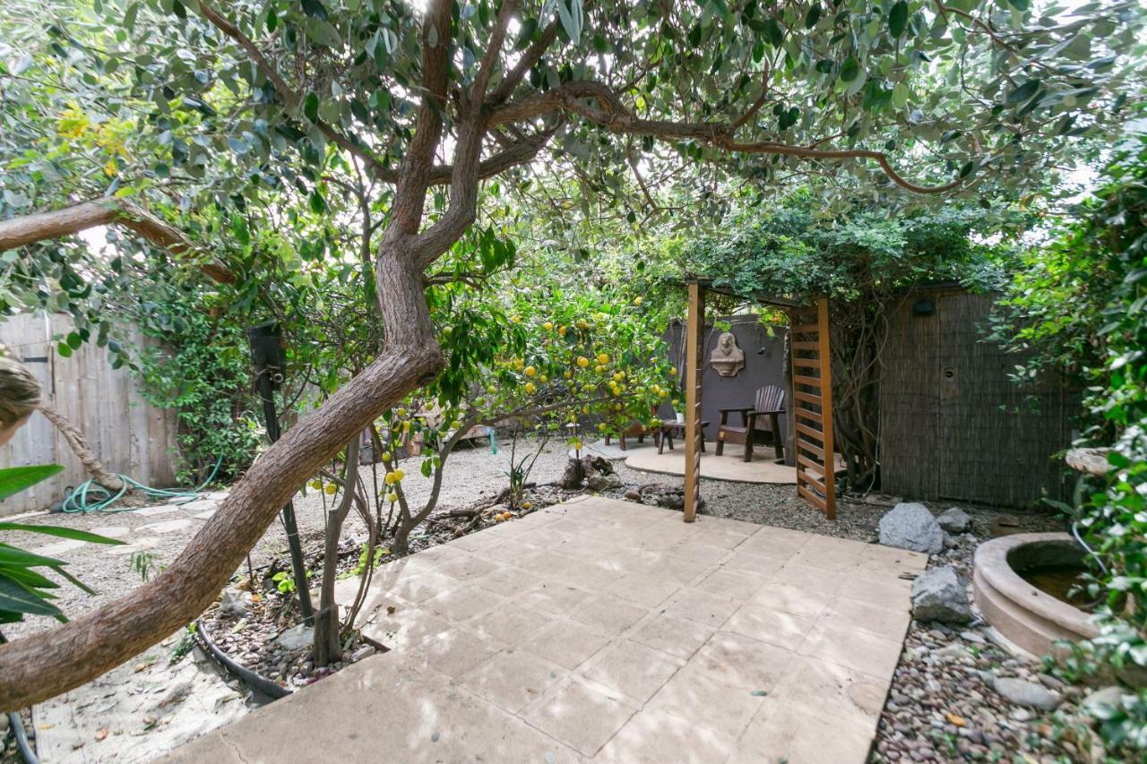 Charming 1-bedroom Near Downtown Culver Villa *