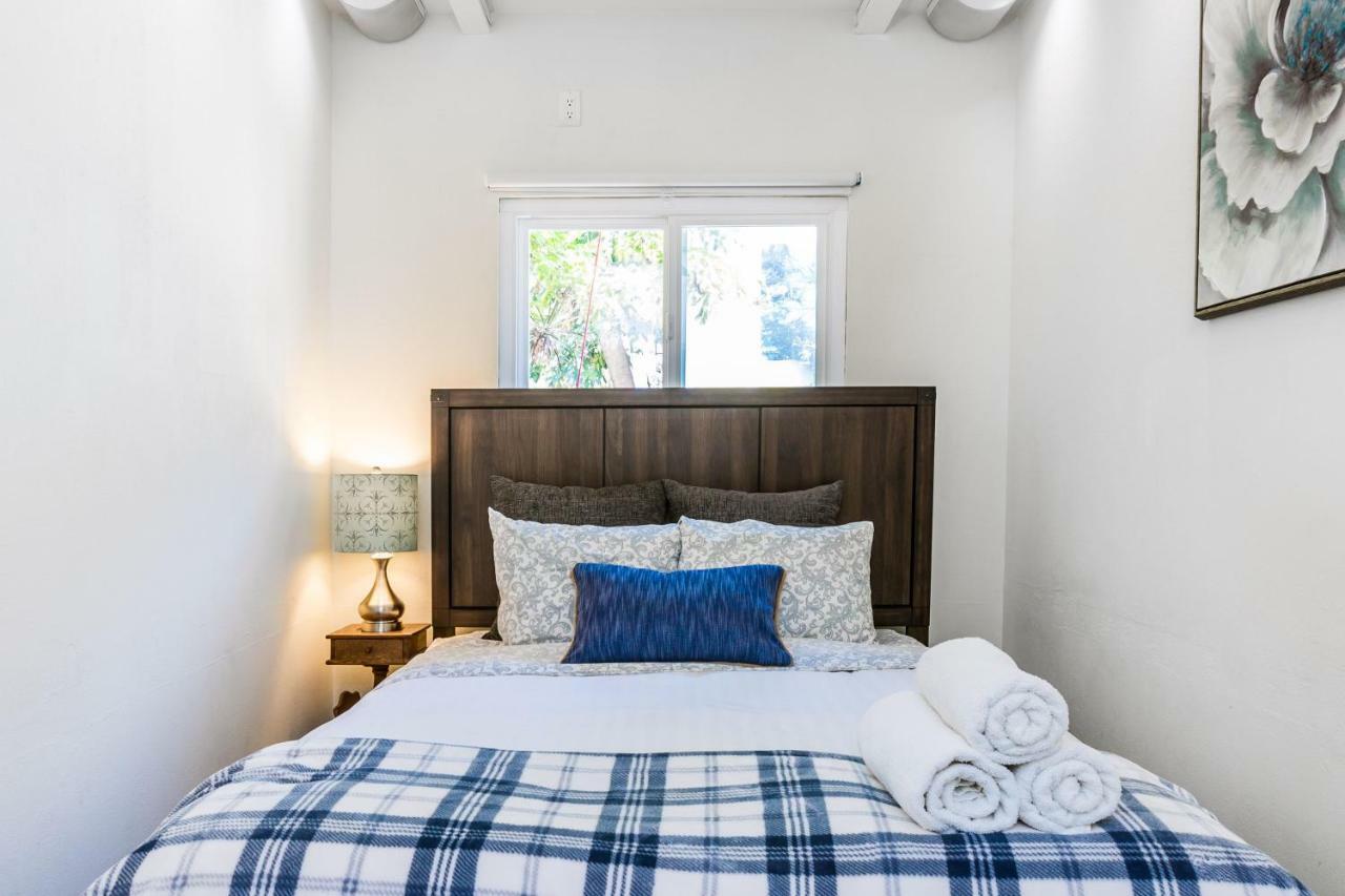 Charming 1-bedroom Near Downtown Culver *
